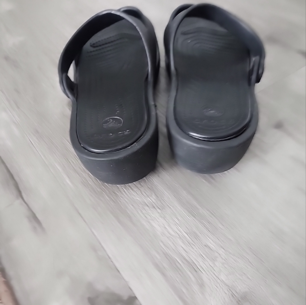 Crocs 'Patricia' Wedge sandal - Picture 3 of 7